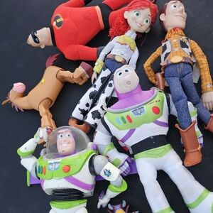 Toy story dolls jessie woody buzz incredibles 7 dolls